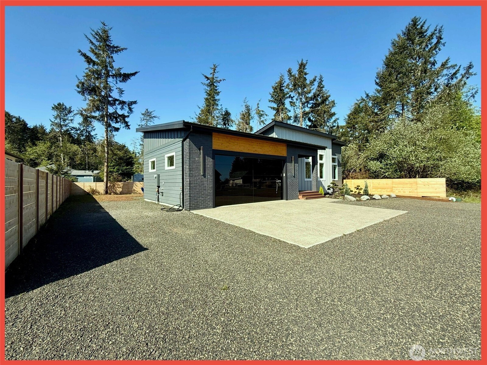 109 Sunrise Avenue SE