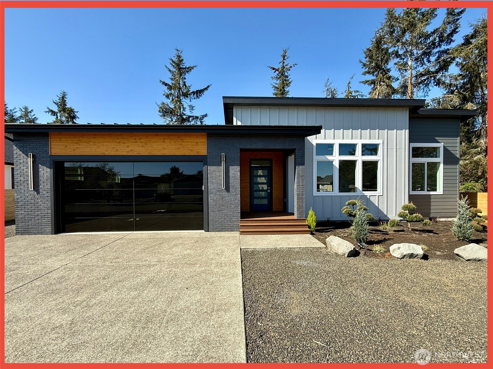 109 Sunrise Avenue SE
