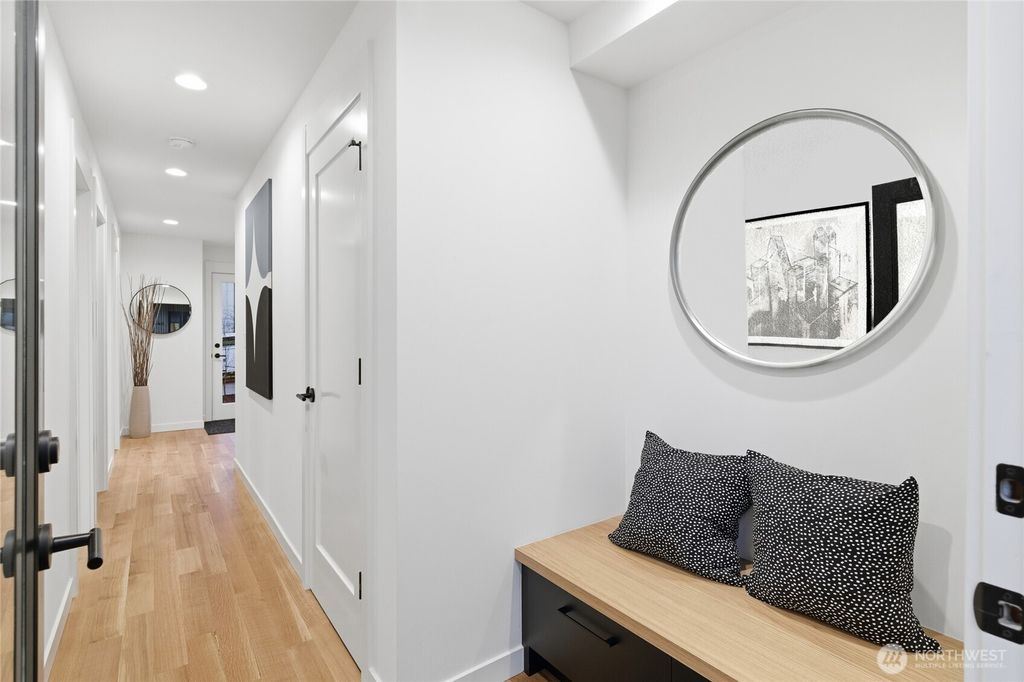 Photo of 3648 Greenwood Avenue N #B, Seattle, WA 98103 (MLS # 2511908)