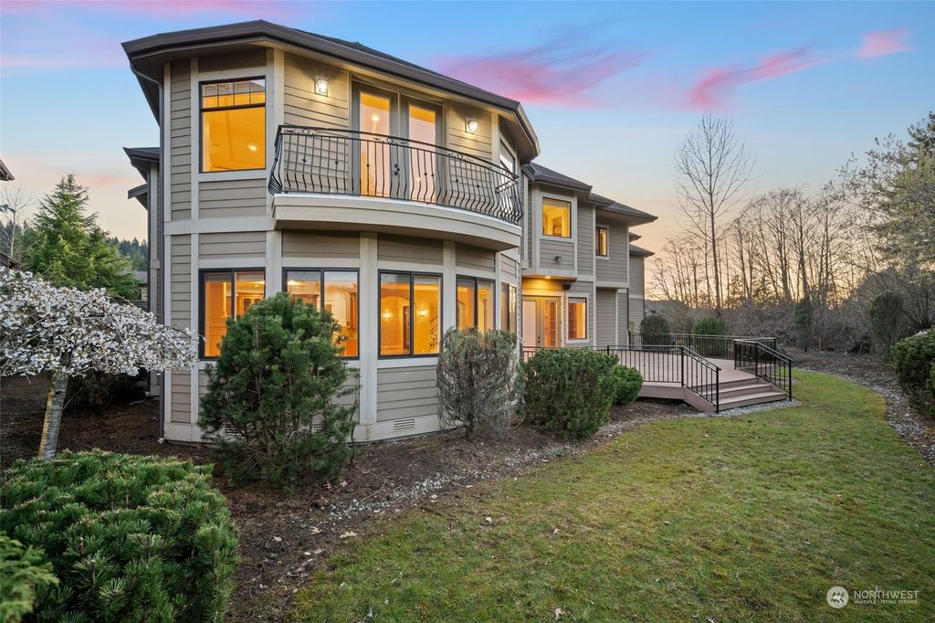 Photo of 15138 SE 80th Street, Newcastle, WA 98059 (MLS # 2213673)