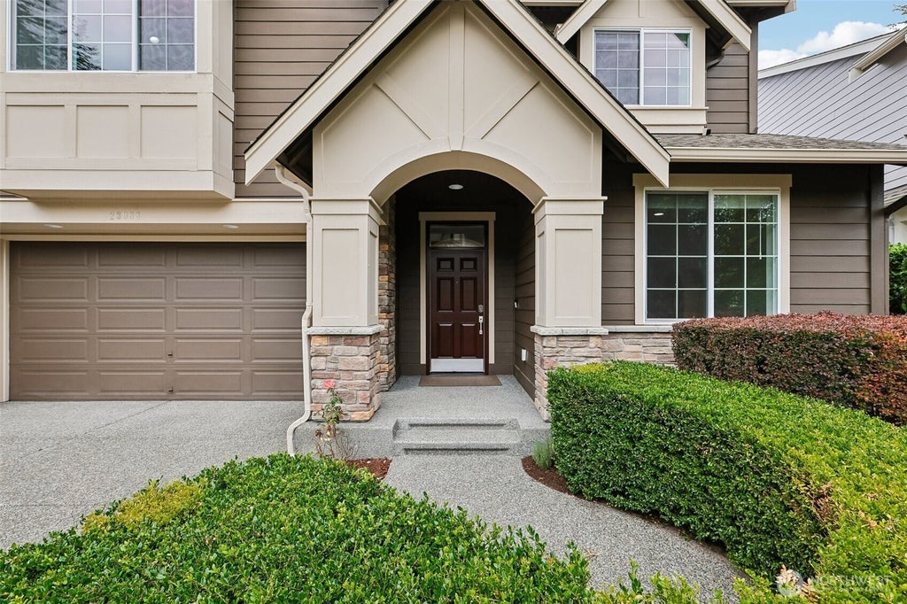 Photo of 23968 NE 101st Place, Redmond, WA 98053 (MLS # 2583350)