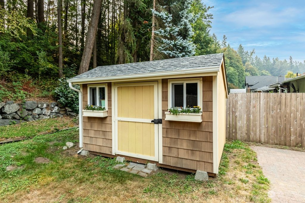 Photo of 26024 193rd Place SE, Covington, WA 98042 (MLS # 2165765)