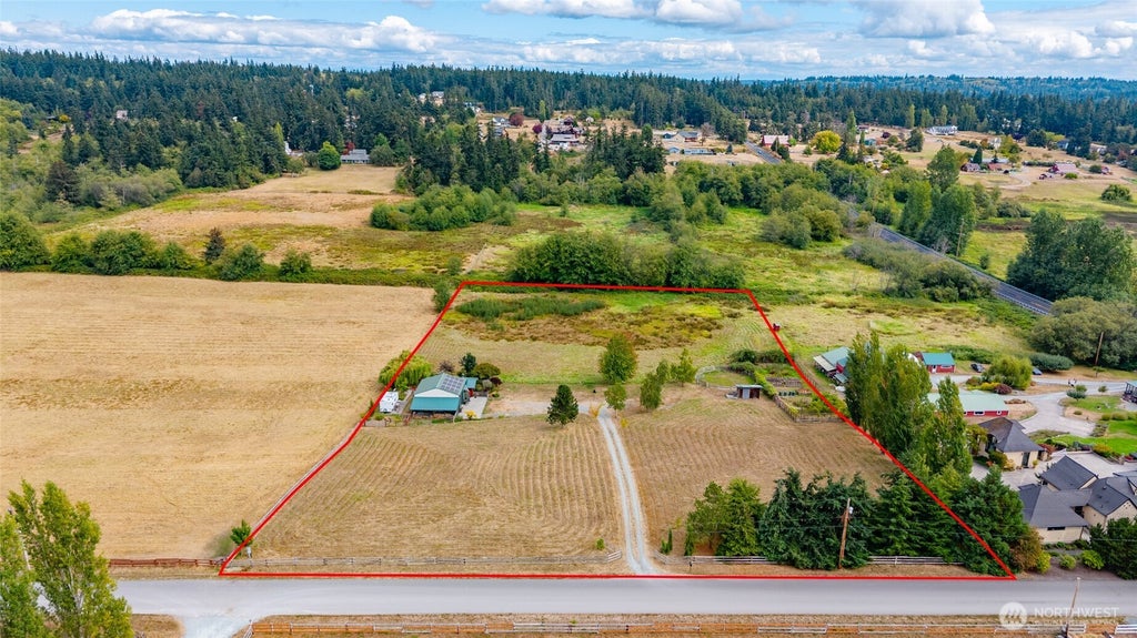 Photo of 5375 Shore Meadow Road, Freeland, WA 98249 (MLS # 2555487)