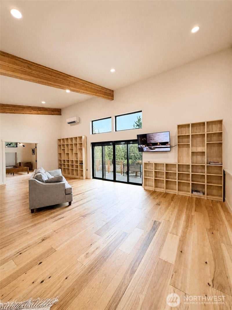 1011 Alden Road