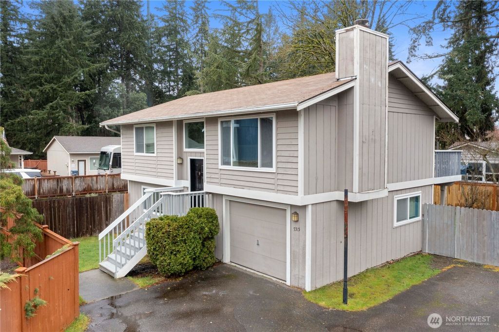 Photo of 7315 46th Street Ct W, University Place, WA 98466 (MLS # 2494237)