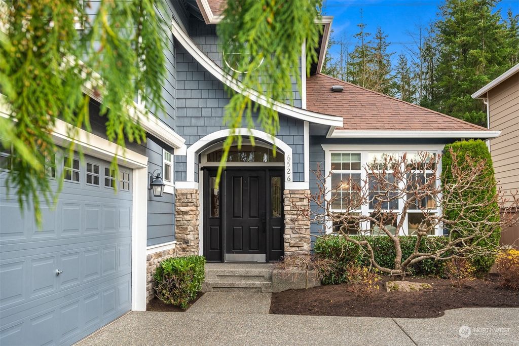 Photo of 6526 E Crest View Loop SE, Snoqualmie, WA 98065 (MLS # 2314159)