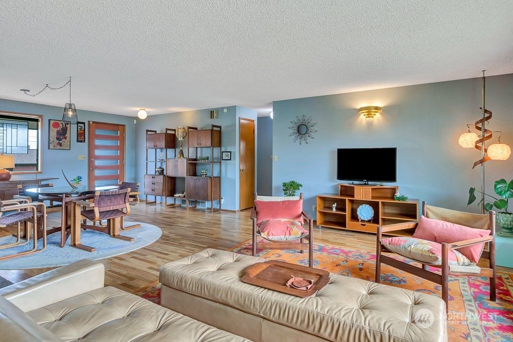 Photo of 6233 S 117th Place, Seattle, WA 98178 (MLS # 2054609)