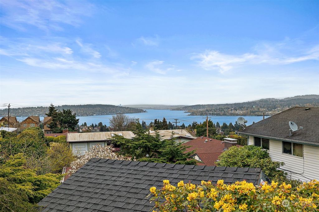 Photo of 12439 84th Avenue S, Seattle, WA 98178 (MLS # 2056394)