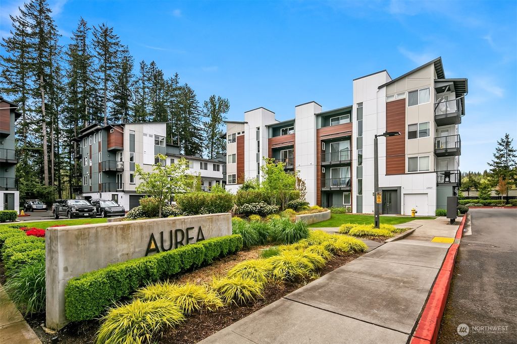 Photo of 23107 NE 8th Street #B203, Sammamish, WA 98074 (MLS # 2230581)