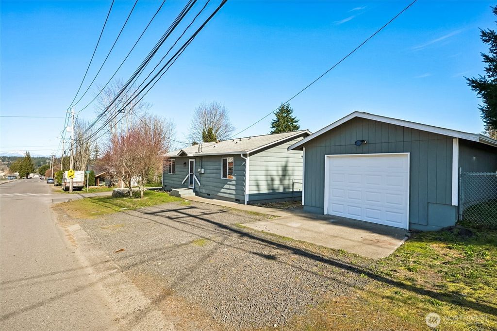 Photo of 405 E Bellevue Avenue, Shelton, WA 98584 (MLS # 2489075)