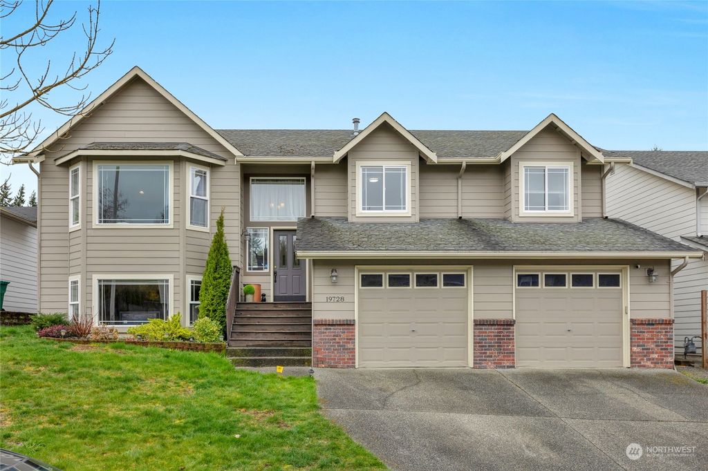 Photo of 19728 Knoll Drive, Arlington, WA 98223 (MLS # 2215378)