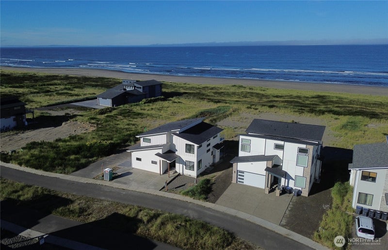 1409 S Cohasset Crest
