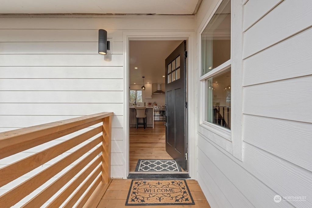 Photo of 5905 16th Avenue SW, Seattle, WA 98106 (MLS # 2032790)