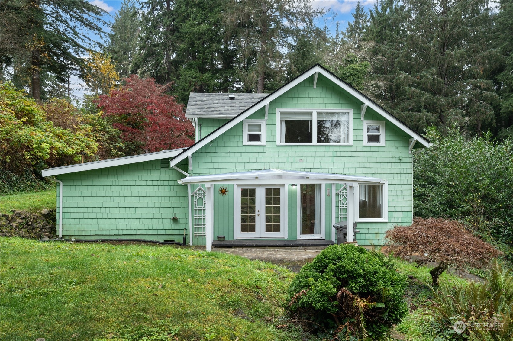 520 Upper Grand Avenue