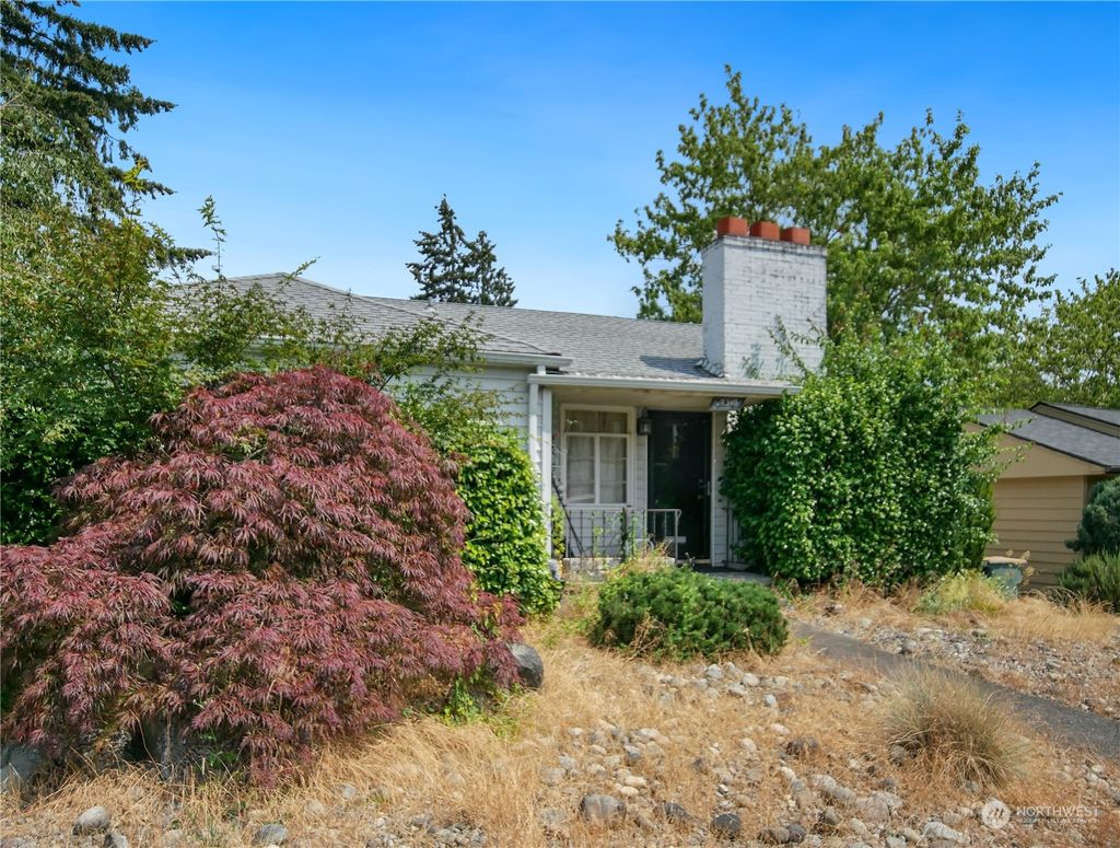 Photo of 3310 9th Avenue W, Seattle, WA 98119 (MLS # 2269368)