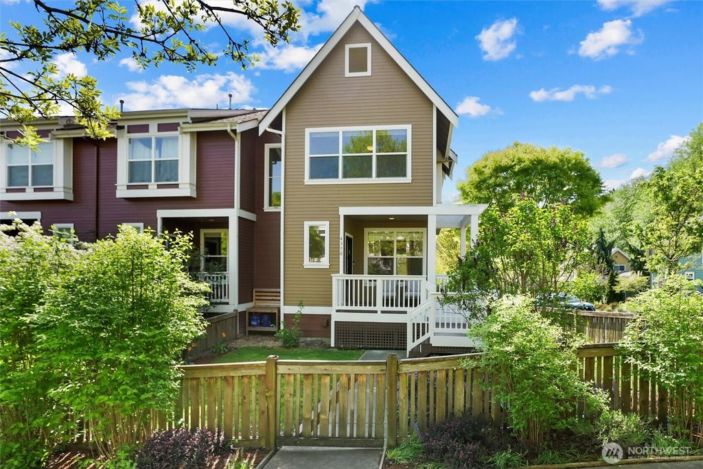 Photo of 4370 28th Avenue S, Seattle, WA 98108 (MLS # 2362848)