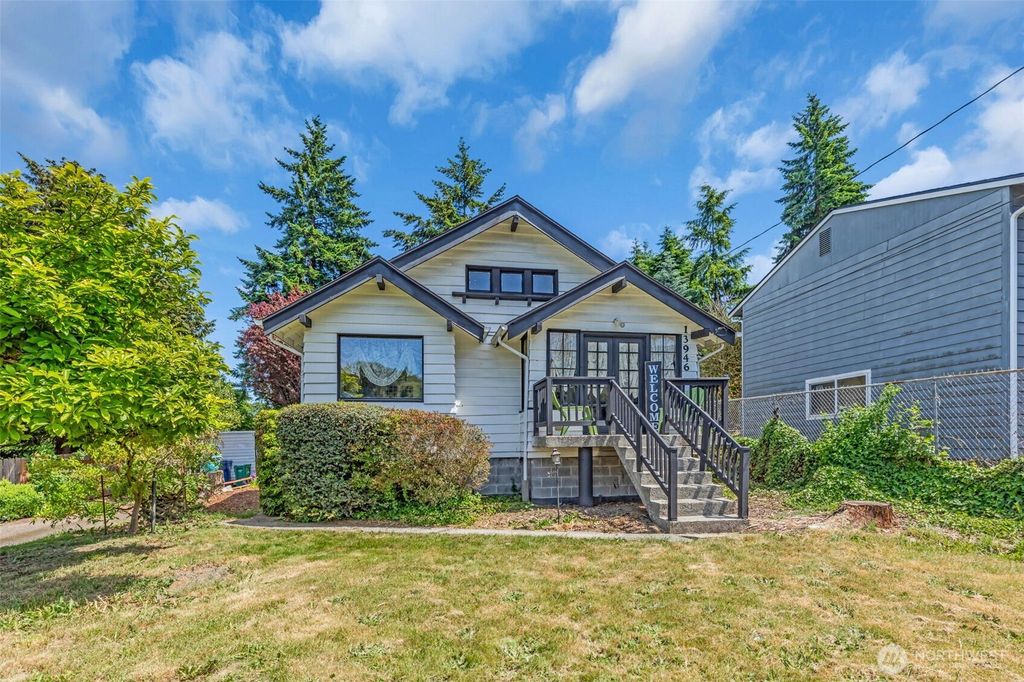 Photo of 13946 51st Avenue S, Tukwila, WA 98168 (MLS # 2378426)