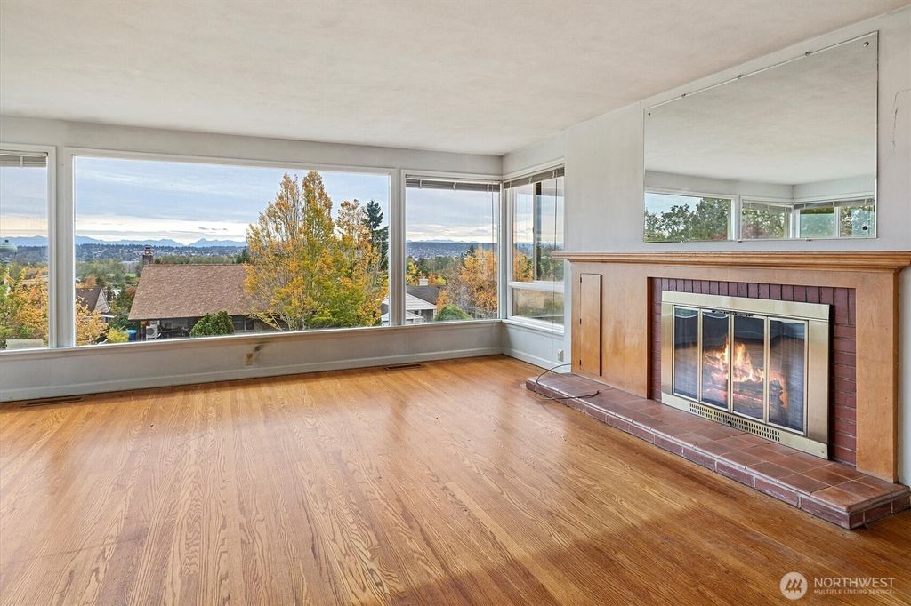 Photo of 7327 58th Avenue NE, Seattle, WA 98115 (MLS # 2448764)