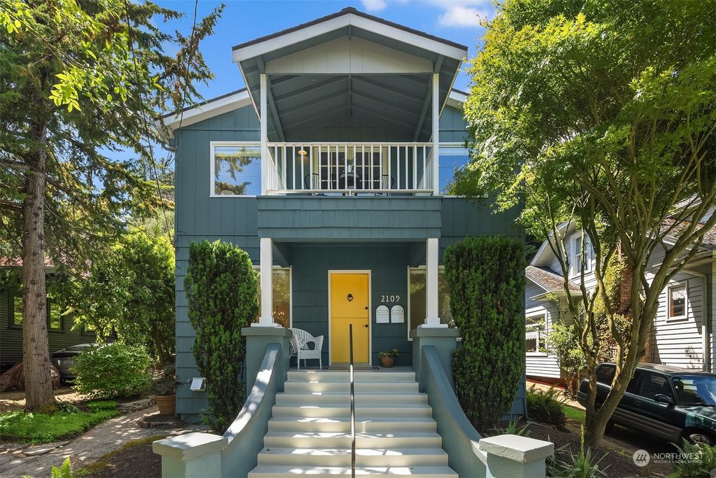 Photo of 2109 Boyer Avenue E, Seattle, WA 98112 (MLS # 2253153)