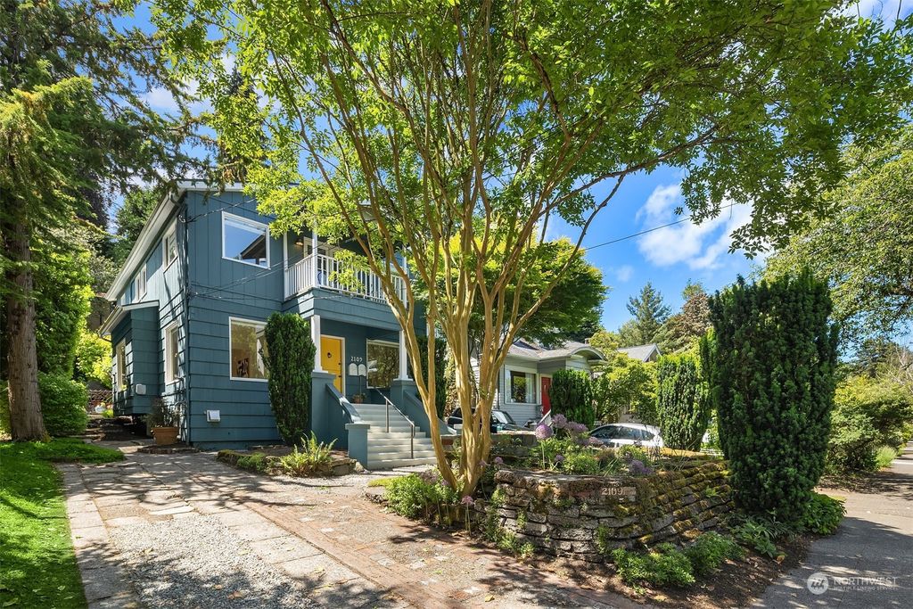 Photo of 2109 Boyer Avenue E, Seattle, WA 98112 (MLS # 2253153)