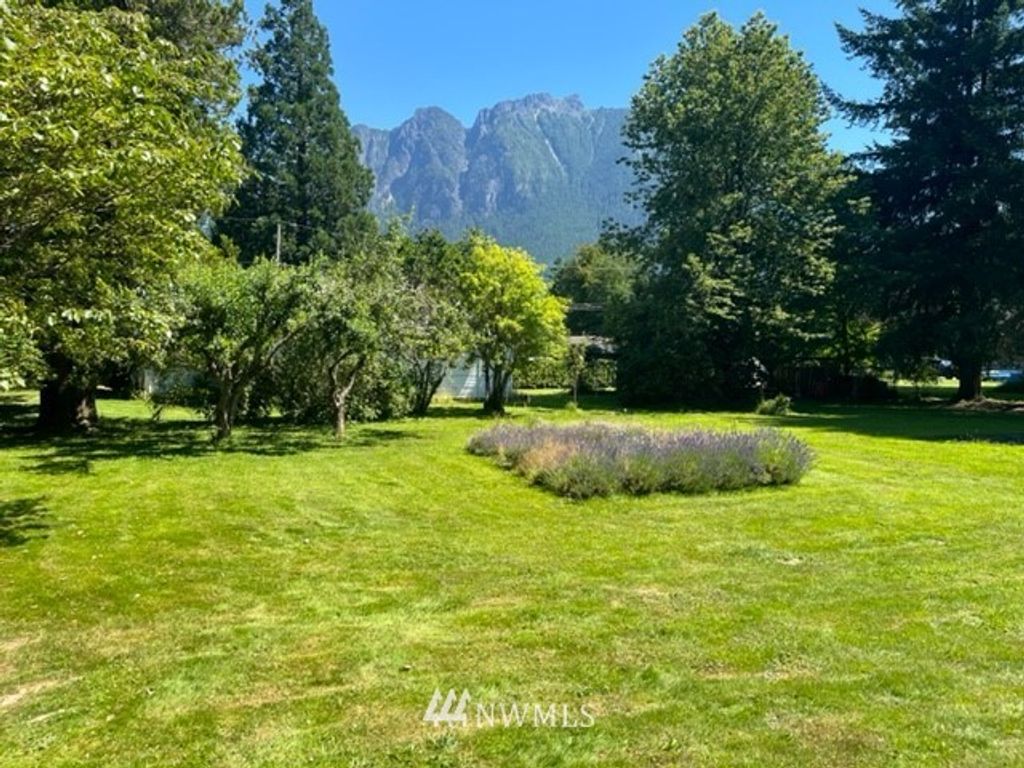 Photo of 0 Main Avenue N, North Bend, WA 98045 (MLS # 1976623)