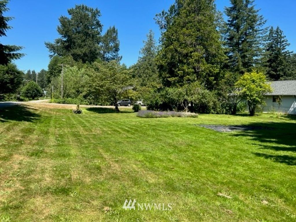 Photo of 0 Main Avenue N, North Bend, WA 98045 (MLS # 1976623)