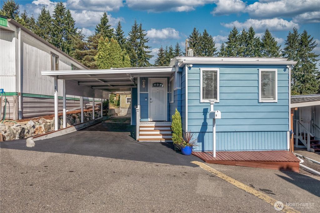 Photo of 23708 Locust Way Way #9, Bothell, WA 98021 (MLS # 2436500)