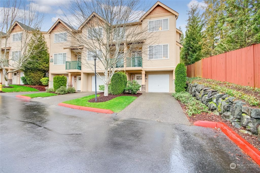 Photo of 4914 Shattuck Place S #EE103, Renton, WA 98055 (MLS # 2195417)