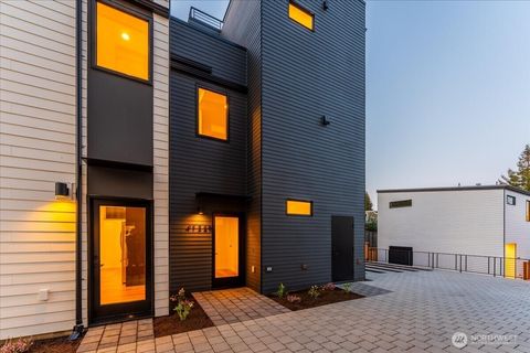 Photo of 4122 B Burke Avenue N, Seattle, WA 98103 (MLS # 2511405)