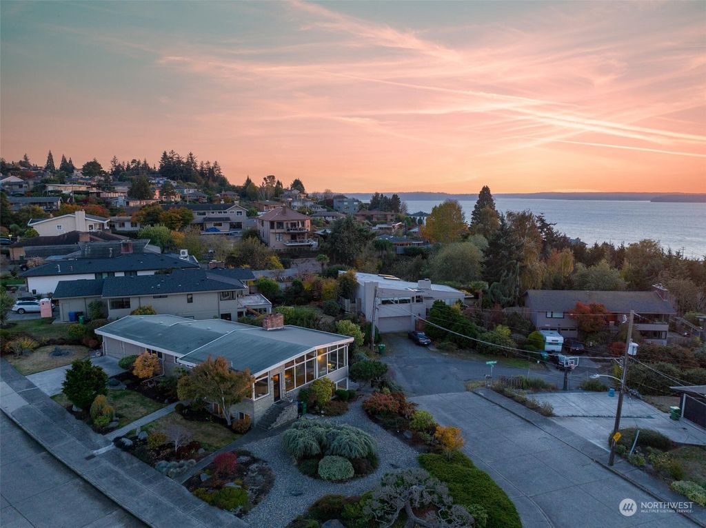 Photo of 3311 Frater Avenue SW, Seattle, WA 98116 (MLS # 2014706)