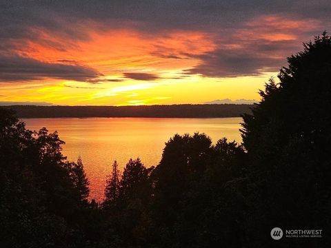 15717 25th Avenue SW, Burien, WA 98166 - MLS#: 2329472