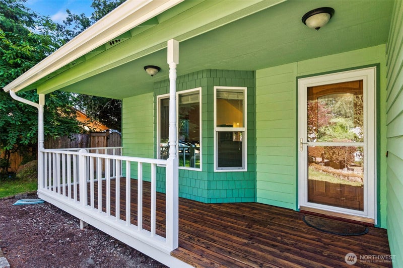 3930 Oxford Loop SE