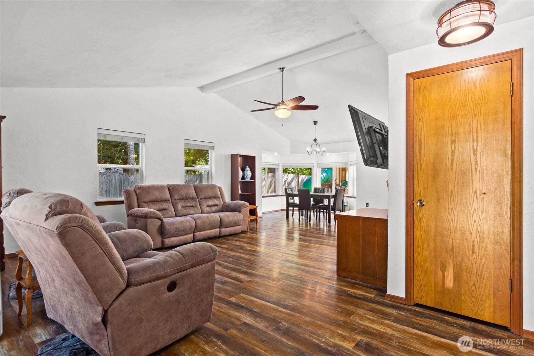 3930 Oxford Loop SE