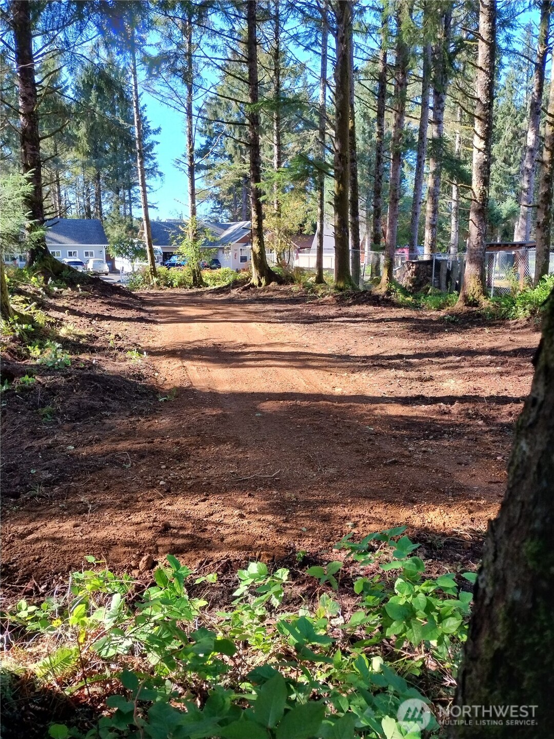 762 Chenois Avenue NE