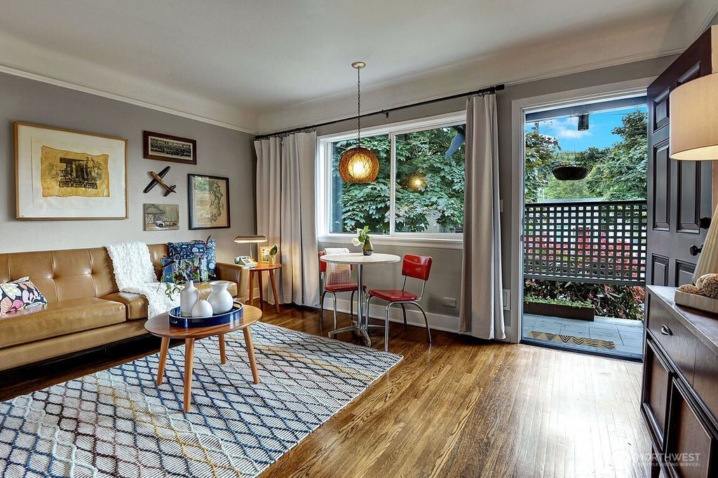 Photo of 702 26th Avenue, Seattle, WA 98122 (MLS # 2357375)