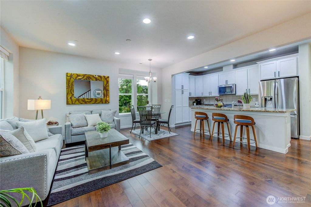 Photo of 1299 NE Park Drive, Issaquah, WA 98029 (MLS # 2356357)