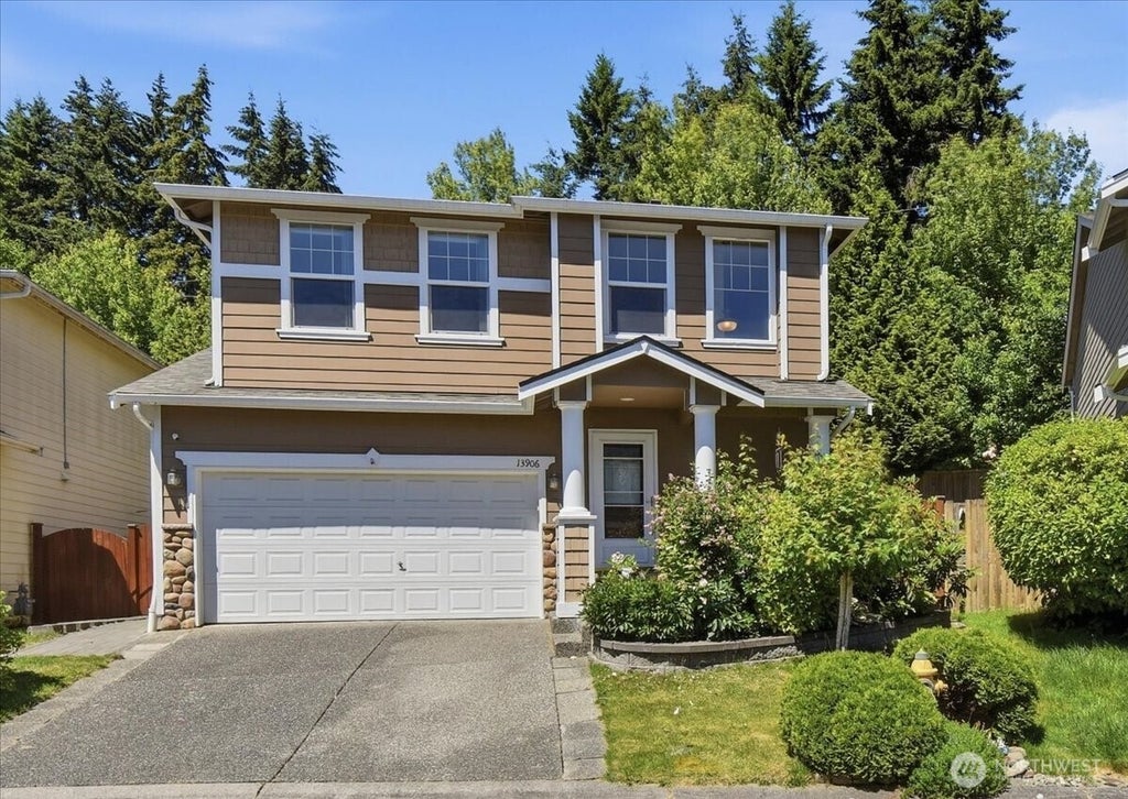 Photo of 13906 26th Avenue W #V2, Lynnwood, WA 98087 (MLS # 2546069)