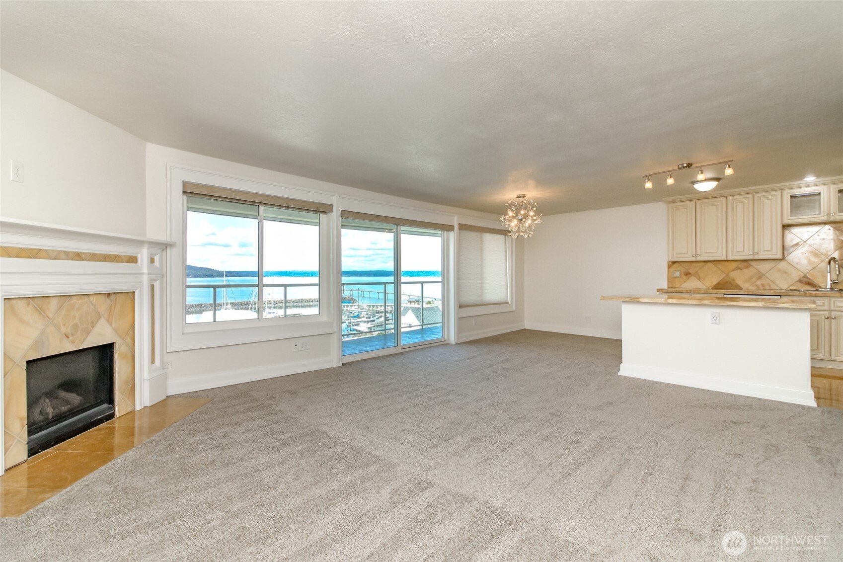 22315 6th Ave S A402