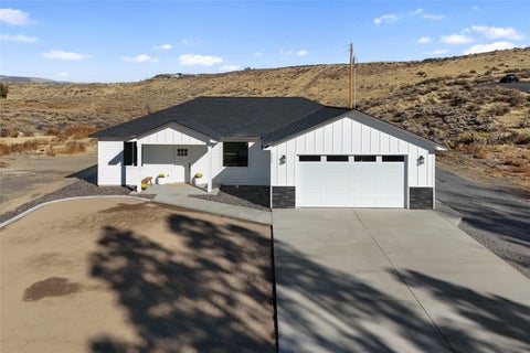 Photo of 522 NE 4th Avenue, Soap Lake, WA 98851 (MLS # 2598206)