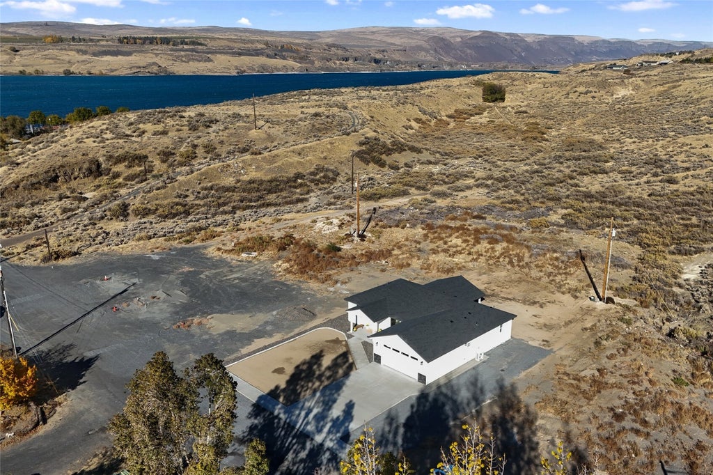 Photo of 522 NE 4th Avenue, Soap Lake, WA 98851 (MLS # 2598206)