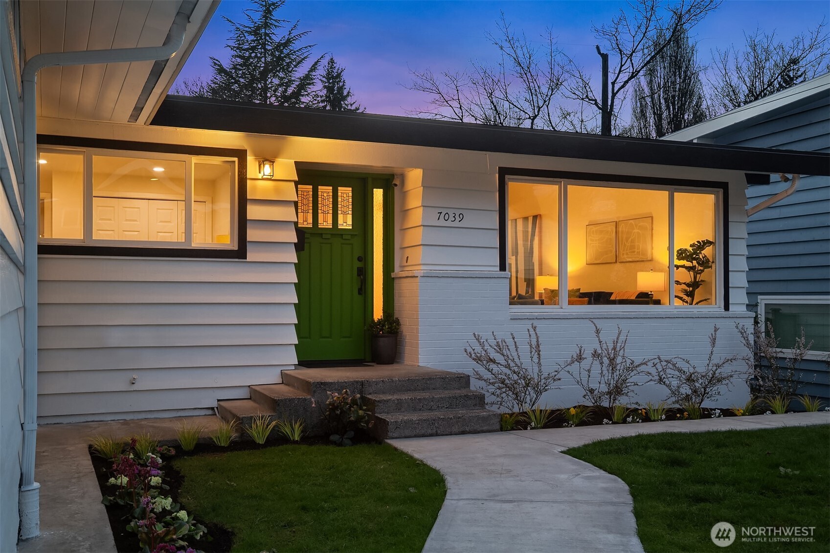 7039 39th Avenue NE