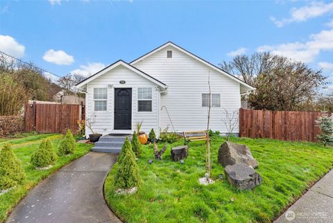 Photo of 226 SW 16th St St, Chehalis, WA 98532 (MLS # 2457944)