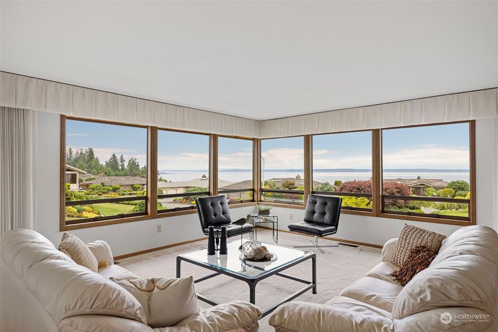 Photo of 6613 136th Place SW, Edmonds, WA 98026 (MLS # 2278104)