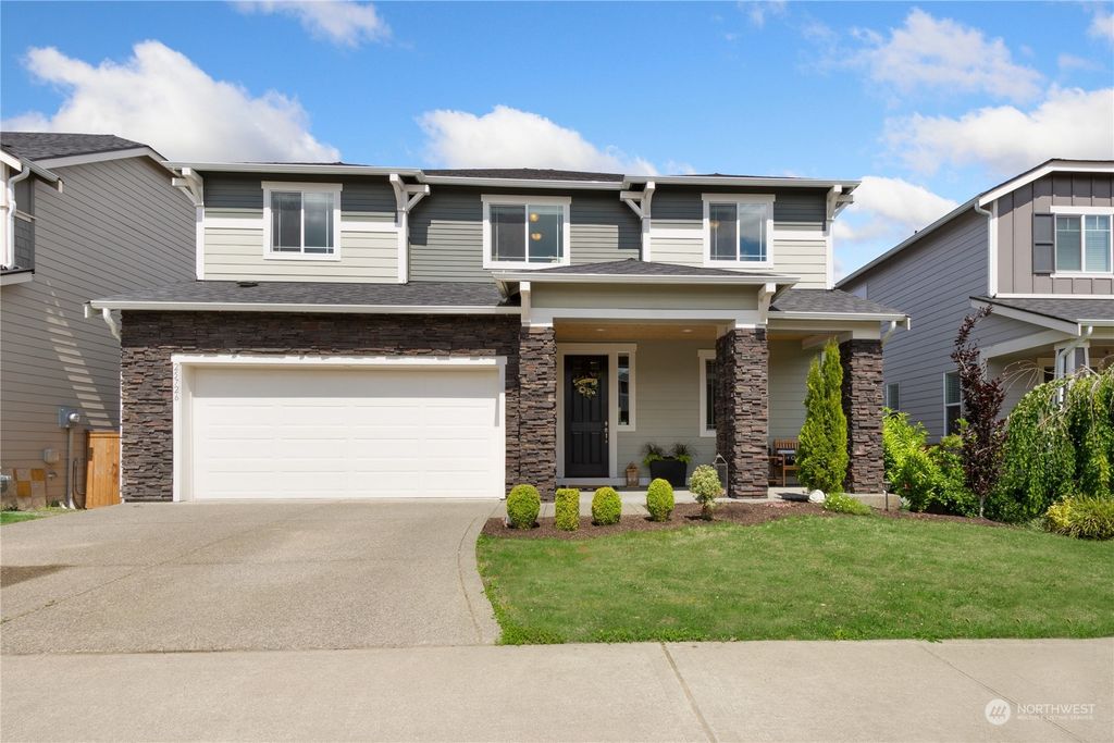 Photo of 25726 207th Avenue SE, Covington, WA 98042 (MLS # 2033390)