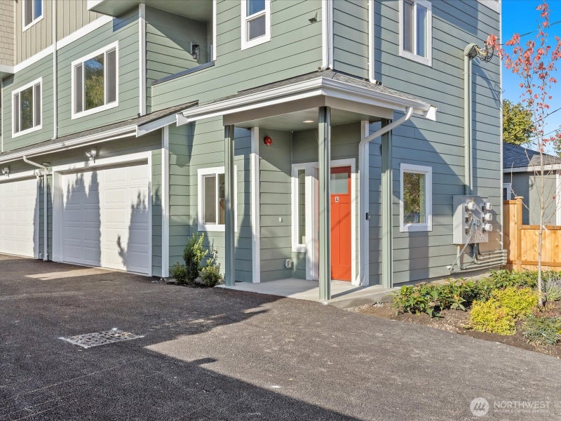 215 Corrin Avenue NW A