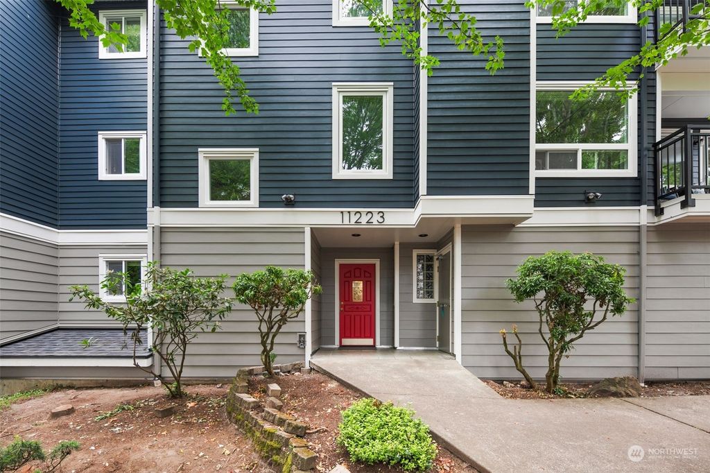 Photo of 11223 Corliss Avenue N #203, Seattle, WA 98133 (MLS # 2268760)