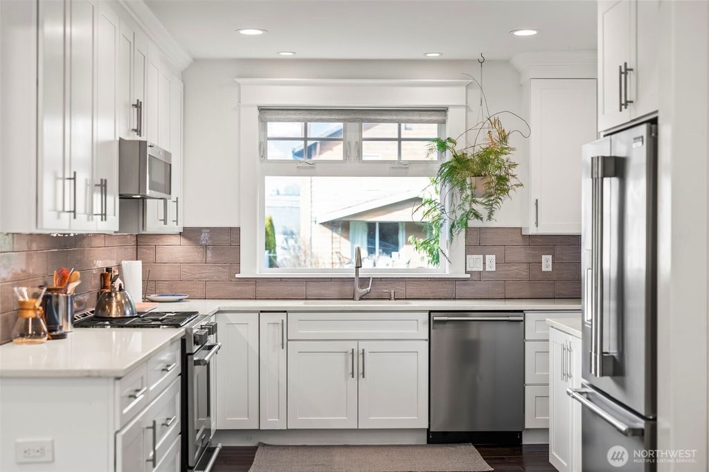 Photo of 3322 N 25th Street, Tacoma, WA 98406 (MLS # 2477019)