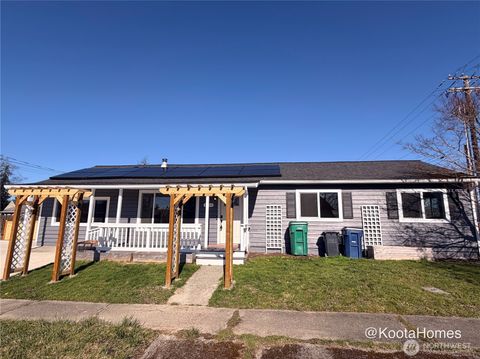 Photo of 1215 Skagit Street #A, Mount Vernon, WA 98273 (MLS # 2487217)