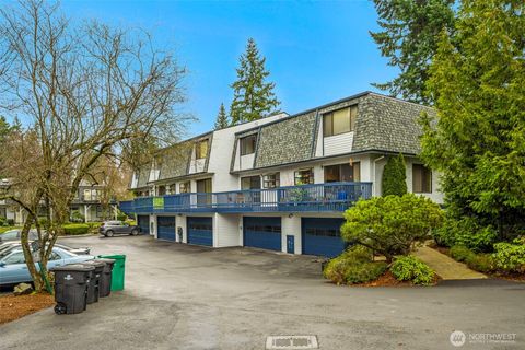 Photo of 816 N 175th Street #2, Shoreline, WA 98133 (MLS # 2468940)