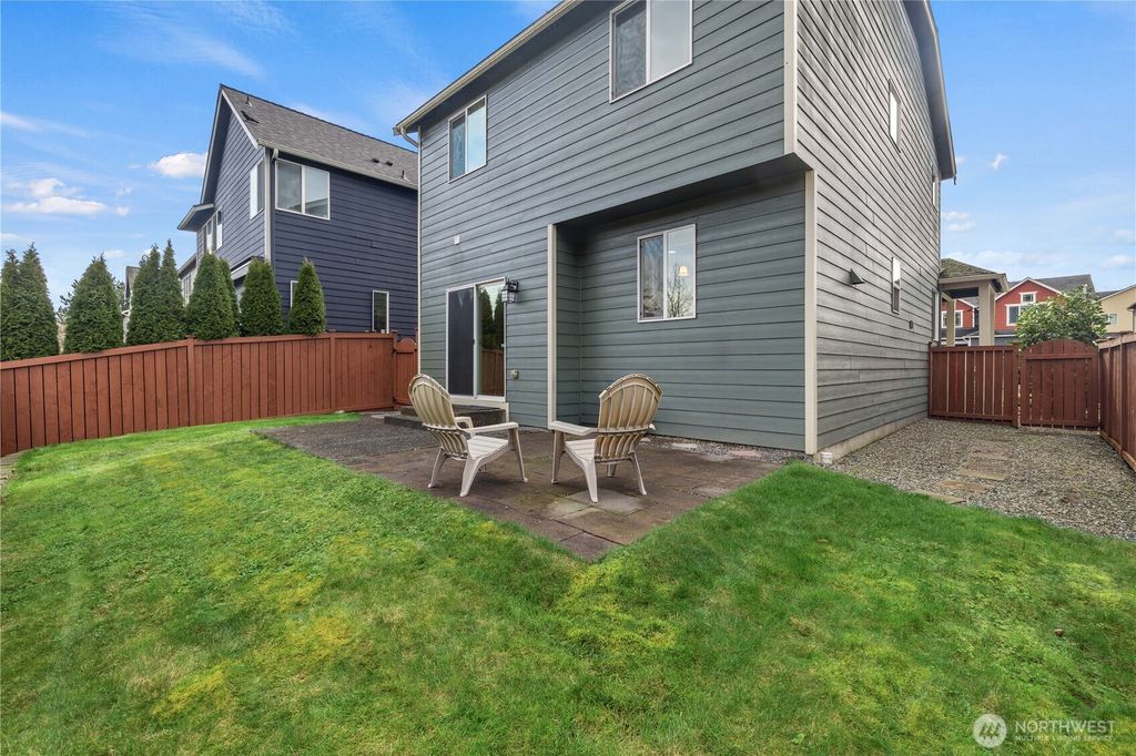 Photo of 22548 SE 268th Place, Maple Valley, WA 98038 (MLS # 2481810)